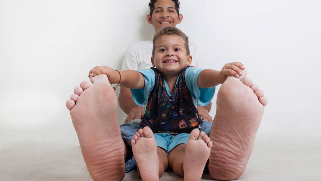 Man with the largest feet talks about his dream as he stars on TV show of record breaking
