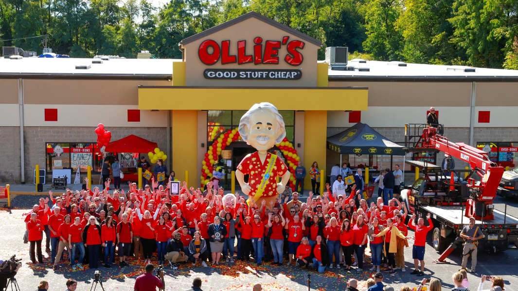 Outlet store celebrates 40th birthday by recreating boss as world’s largest bobblehead