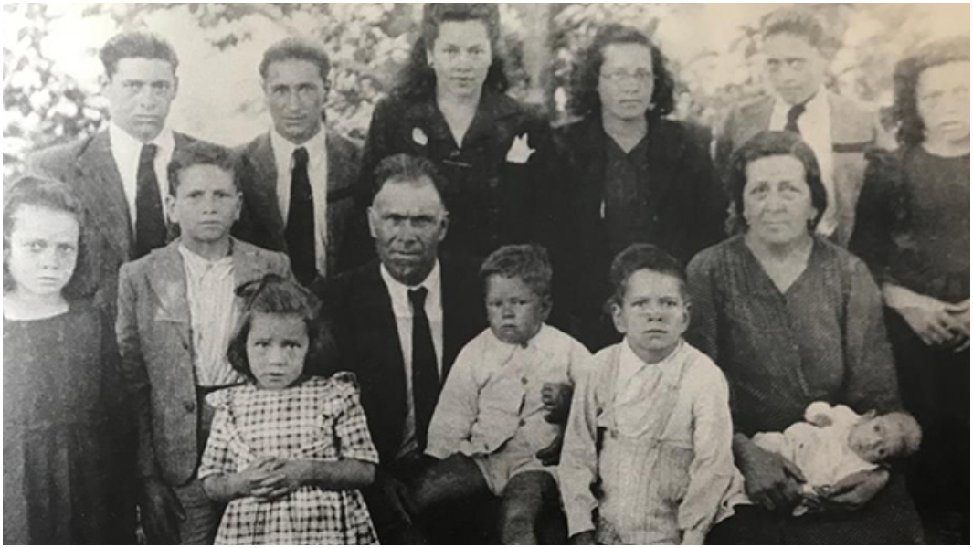 12 siblings break record with a combined age of 1,058 years