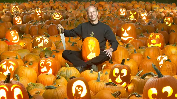 Halloween Social Media Posts: 49 REAL Examples