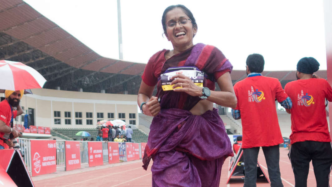 Marathon runner ditches shorts and t-shirt to take on 26-mile race in a sari