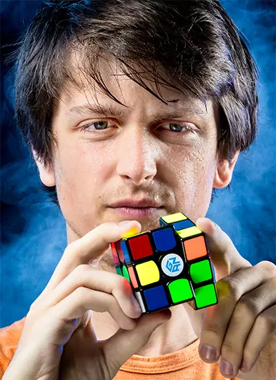 He once had motor skill challenges. Now he's the world's fastest Rubik's  cube solver