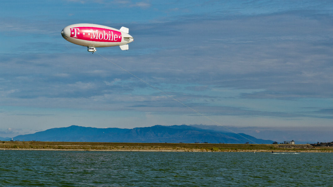 Water skier sets speedy texting record as T-Mobile shows off latest phone to join its network