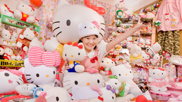 Meet Asako Kanda - owner of the world’s largest collection of Hello Kitty memorabilia - video