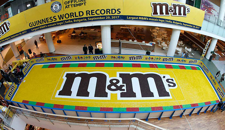 M&M's uses 1,000 kg of sweets to make record-breaking mosaic