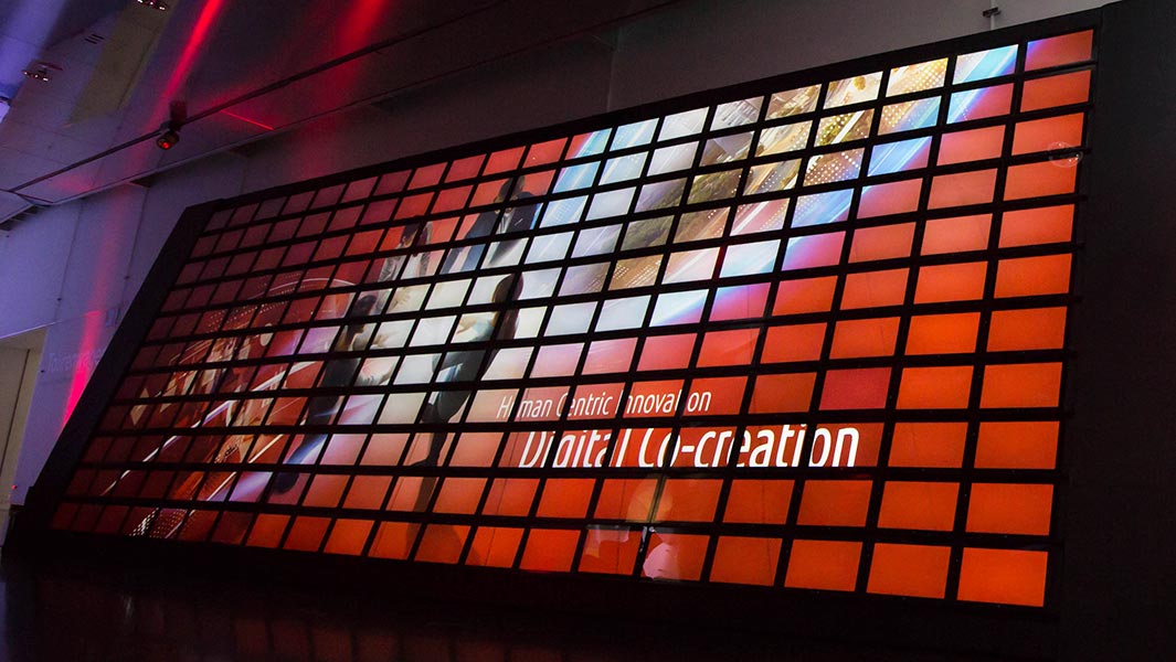 Fujitsu employees and customers co-create largest animated tablet computer mosaic