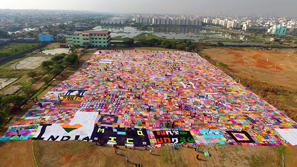 Indian women make largest crochet blanket ever then donate it to charity
