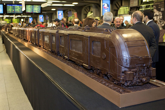 Longest chocolate sculpture tcm25 480694 - O chocolate mais caro do mundo! E outras curiosidades