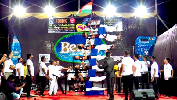 Video: Indian martial artists smash record for most layered bed of nails