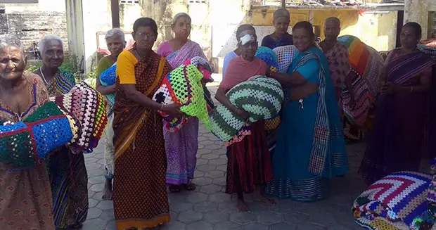 Indian Women Create the World's Largest Crochet Blanket