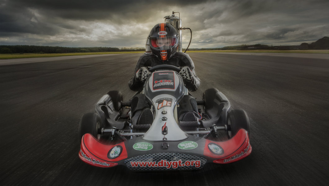 Video: British engineer rockets to new record by achieving 112 mph in jet-propelled go-kart