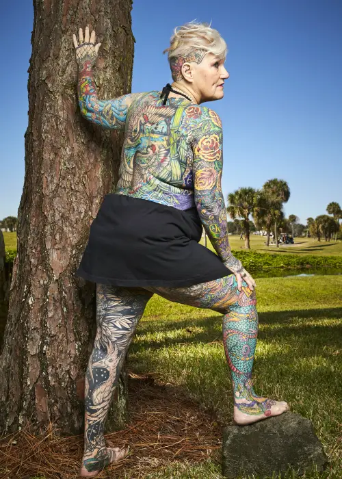 69 Year Old Becomes The Most Tattooed Woman Ever With 98 75 Of Her Body Inked Guinness World Records