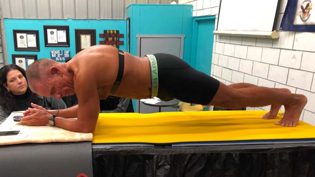 Former US Marine just broke an 8 hour plank record – and he’s 62 years old