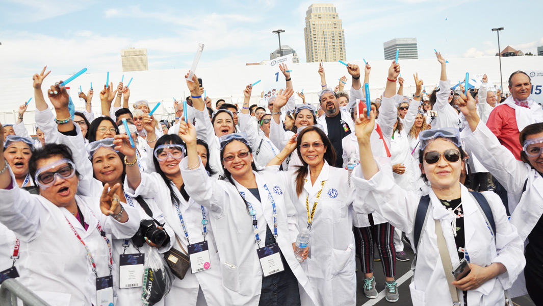 USANA sets largest gathering of people dressed as scientists record