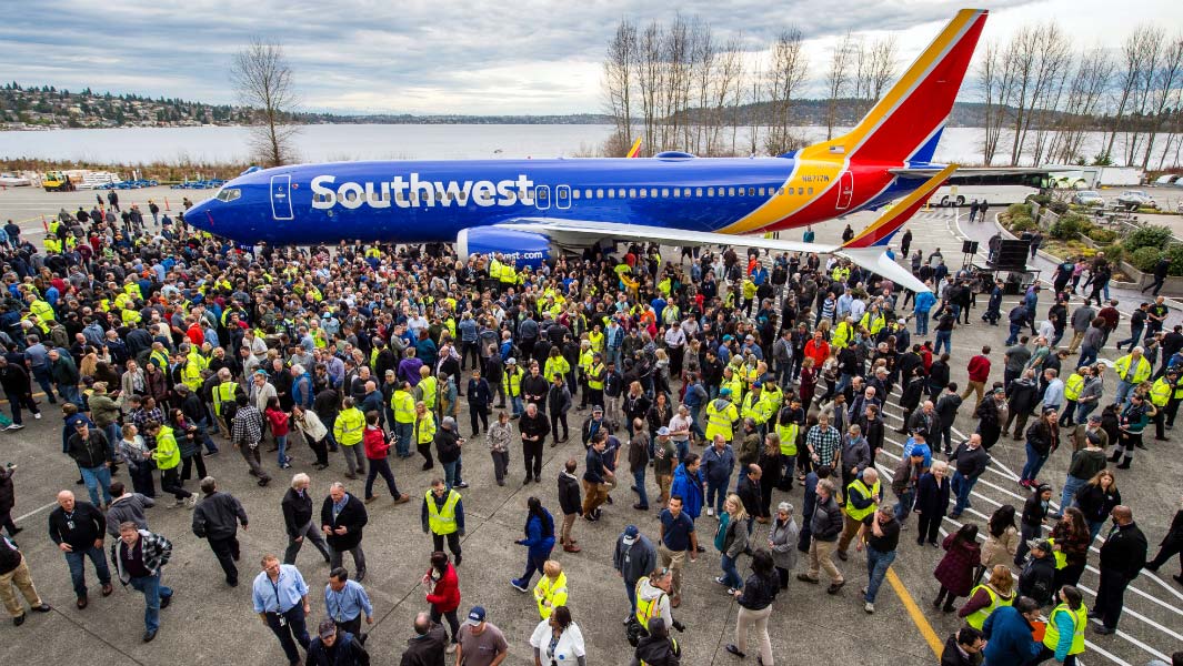 Boeing celebrates its 10,000th 737 aircraft with a new record