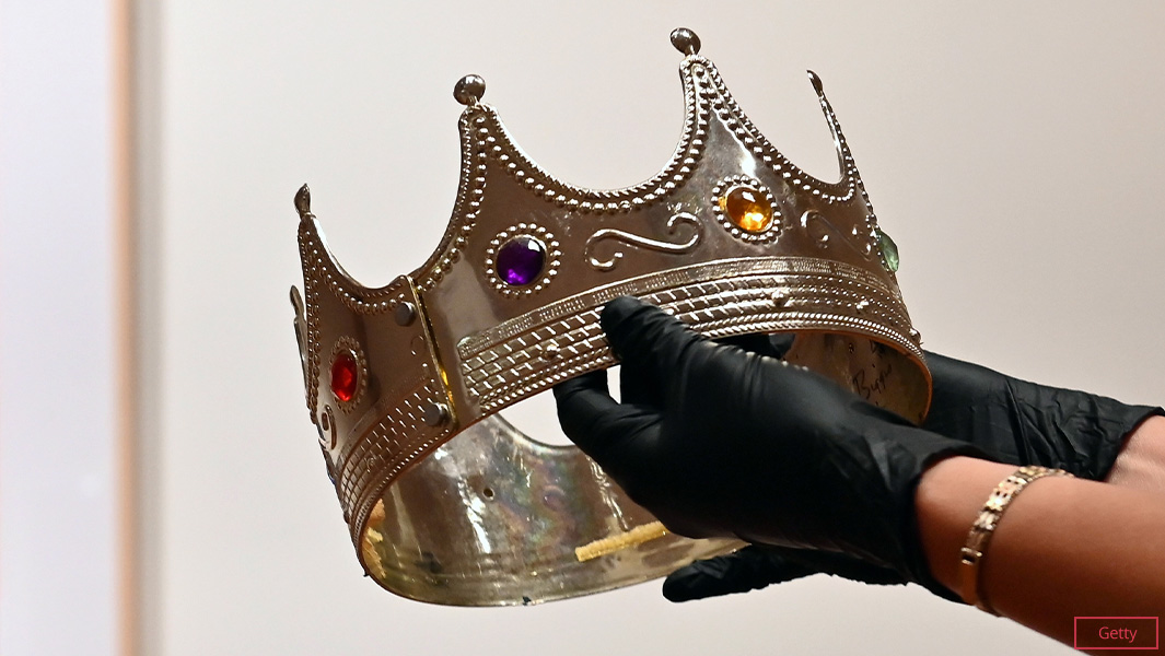 Plastic crown worn by The Notorious B.I.G. sold for record-breaking amount