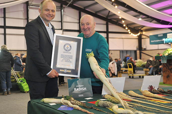 longest radish, grown by Joe Atherton