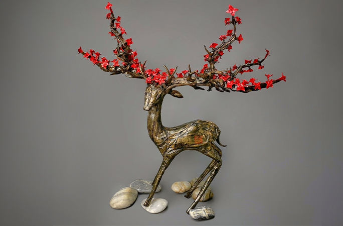 Pei's artwork with the most origami flowers folded from one sheet of paper