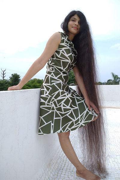 Nilanshi Patel with her long hair