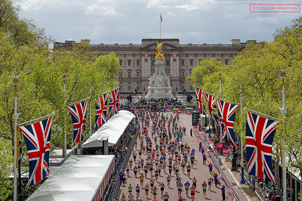 Marathon with UK flags and palace
