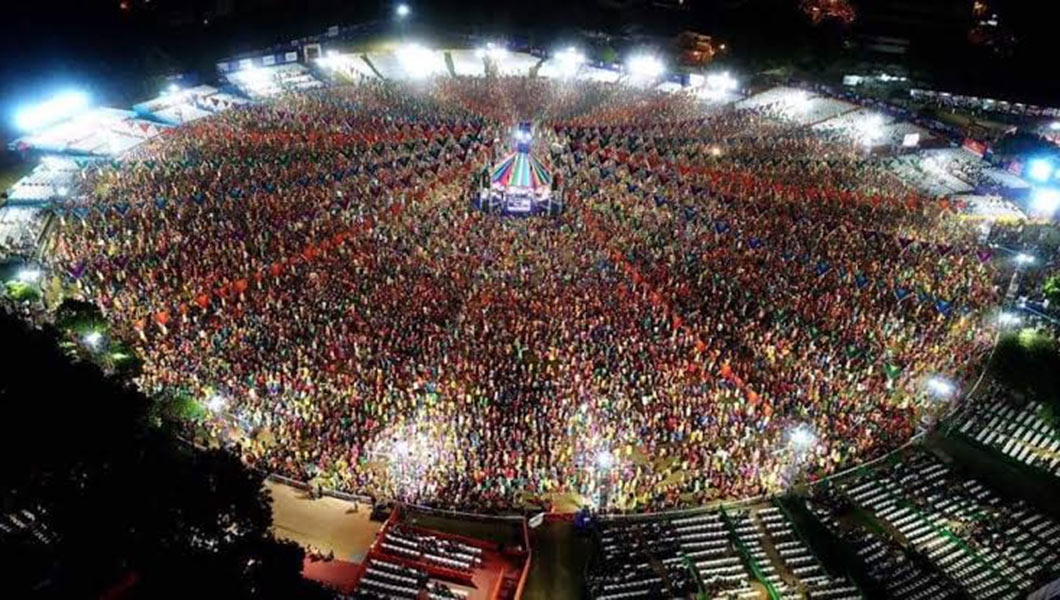 Aerial view of the largest Garba dance, showing thousands of dancers