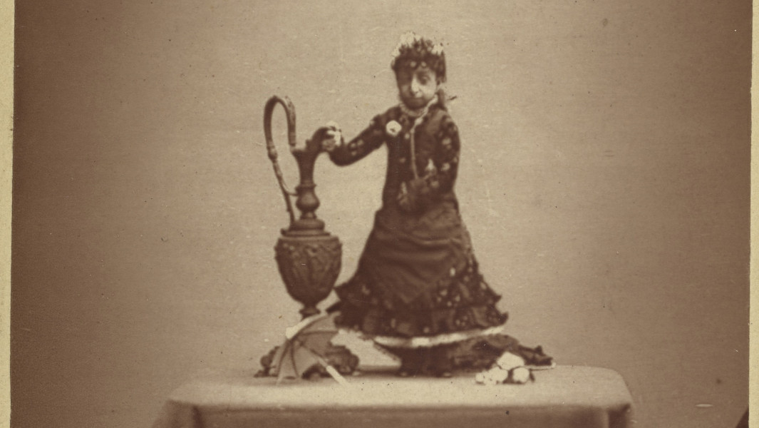 Photo of Lucia Xarate that was disseminated during her tour