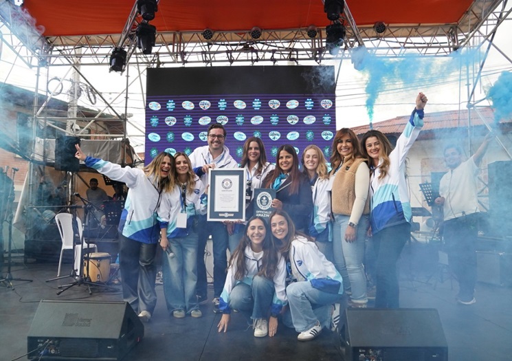 Record holders celebrate at largest cheese tasting event