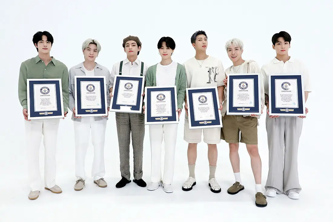 BTS holding GWR certificates