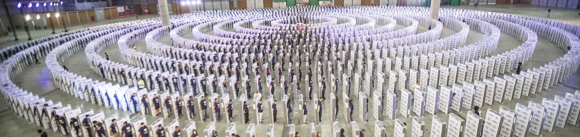 The largest human mattress dominoes