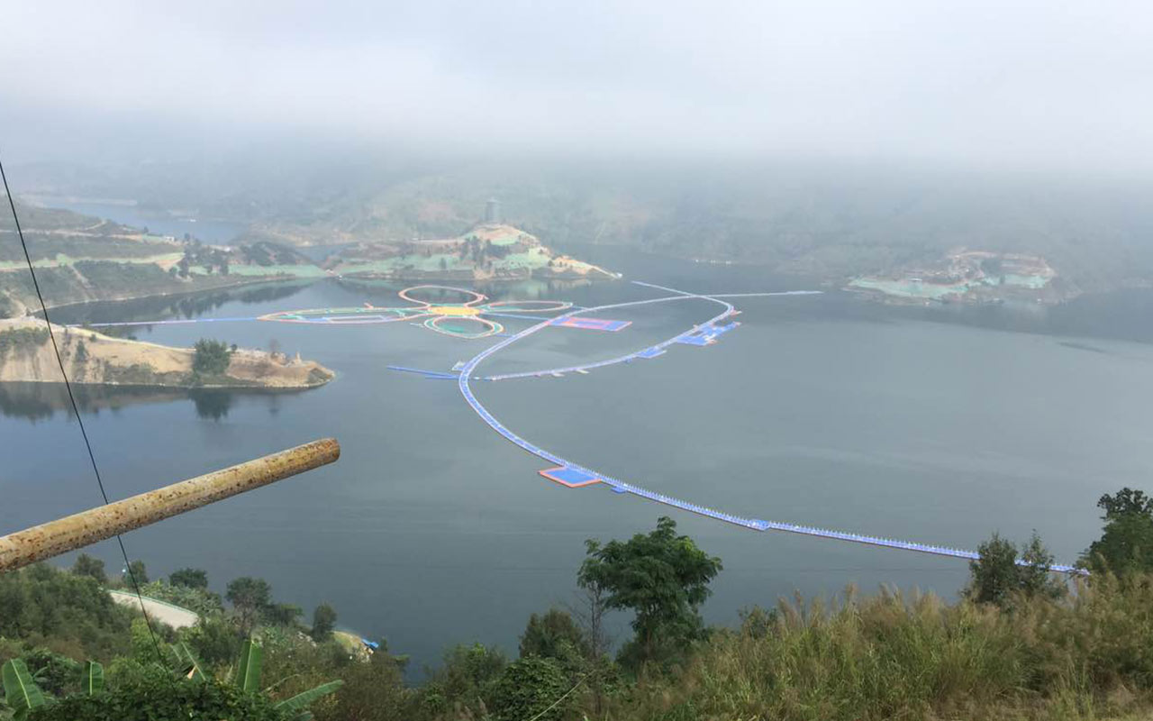 Longest floating walkway