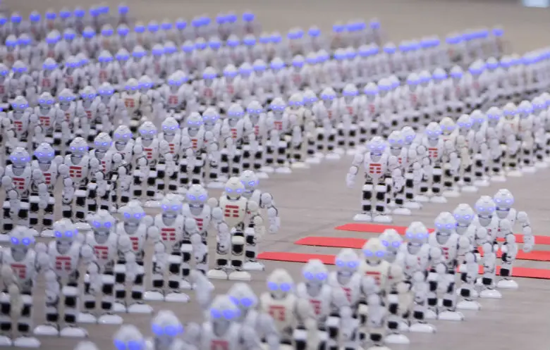 Most robots dancing simultaneously