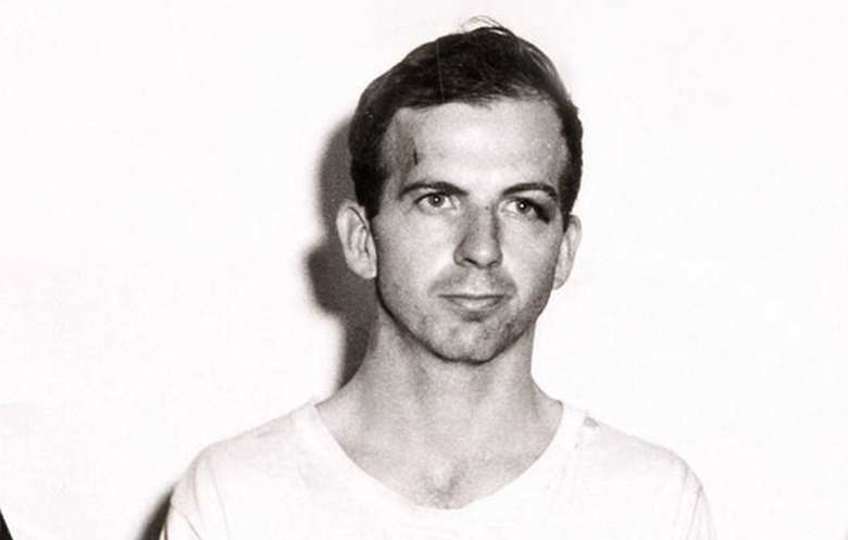 Bugün öğrendim ki: Lee Harvey Oswald'ın 1963...