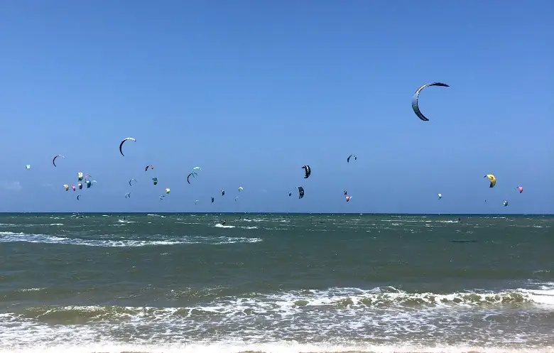 Largest parade of kitesurfers